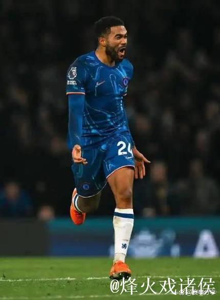 邮报：先别管赖斯和凯塞多了，此役最强中场是里斯-詹姆斯